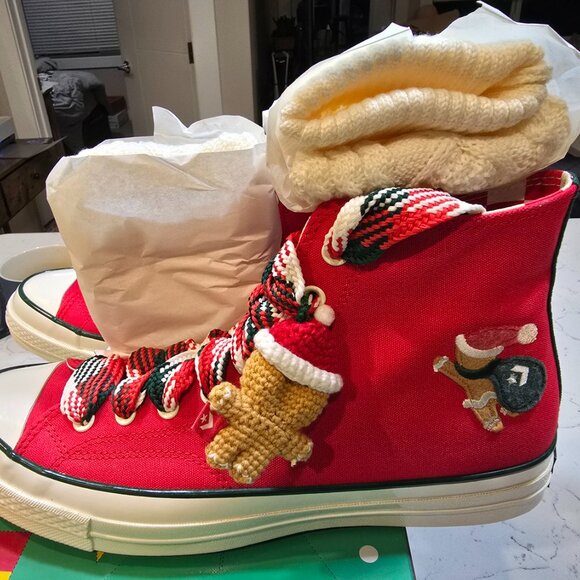 Converse Chuck 70 Hi Christmas 'Gingerbread & Knit Sock' Red A12454C MENS SZ 12 - Picture 2 of 16